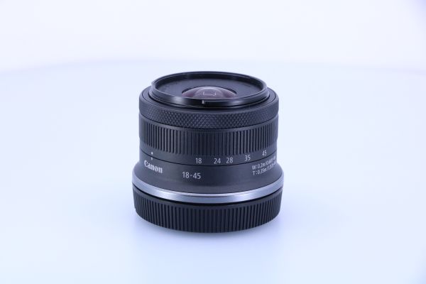 Canon RF-S 4,5-6,3/18-45MM IS STM /gebraucht Zustand A in OVP / 1 Jahr Gewährleistung