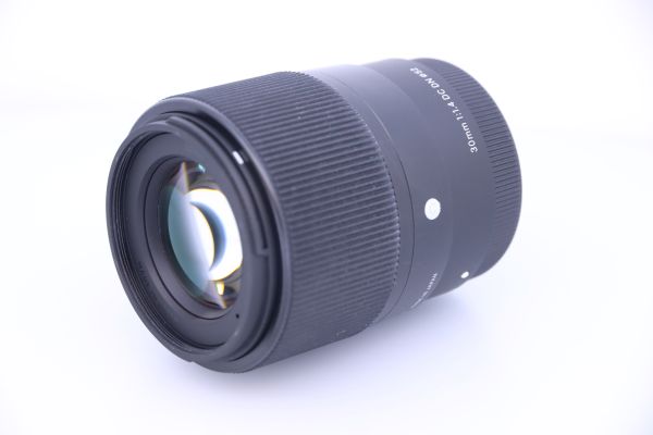 Sigma 30mm F1.4 DC DN Sony E-mount / gebraucht / Zustand A / sehr gut / 1 Jahr Gewährleistung
