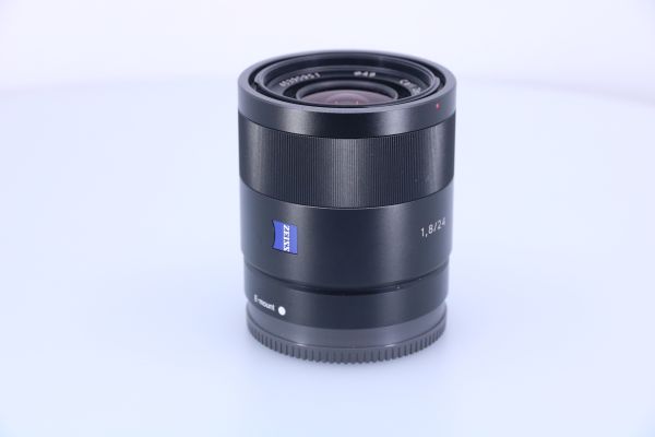 SEL 24mm f1.8 ZEISS / gebraucht in OVP / Zustand A / sehr gut / 1 Jahr Gewährleistung