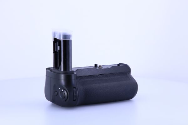 Nikon MB-N11 Batteriegriff für Z6II und Z7II / gebraucht in OVP / Zustand A / 1 Jahr Gewährleistung