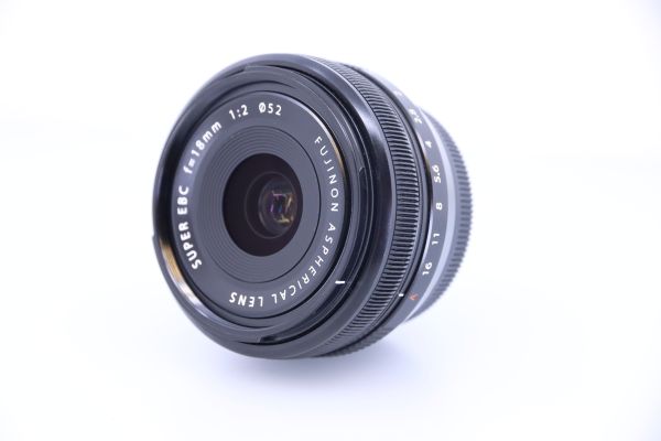 XF 18mm f/2 R / gebraucht / Zustand A / sehr gut / 1 Jahr Gewährleistung