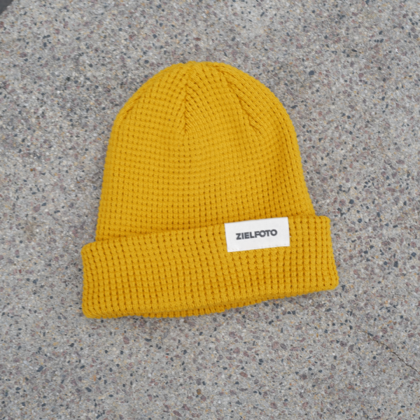 Mütze / Beanie in Mustard (One Size)