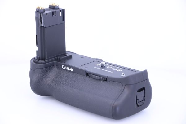 BG-E20 Batteriegriff / gebraucht / Zustand B+ / gut / 1 Jahr Gewährleistung