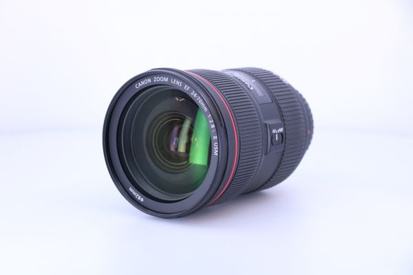 Canon EF 24-70 F 2.8 L II USM / gebraucht in OVP / Zustand B / 1 Jahr Gewährleistung