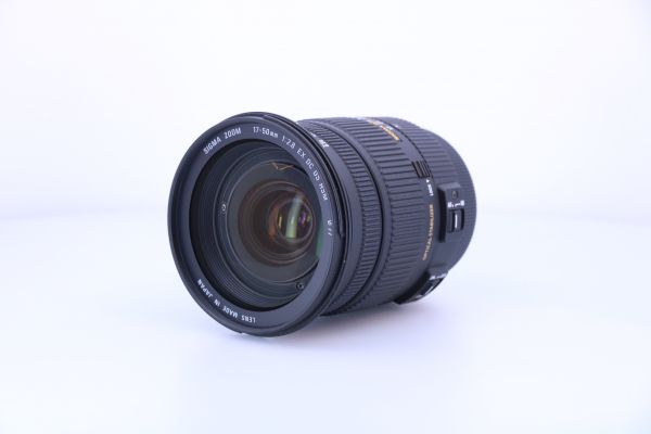 SIGMA 17-50mm F2,8 EX DC OS HSM für Canon / Gebraucht in OVP / Zustand A / 1 Jahr Gewährl.