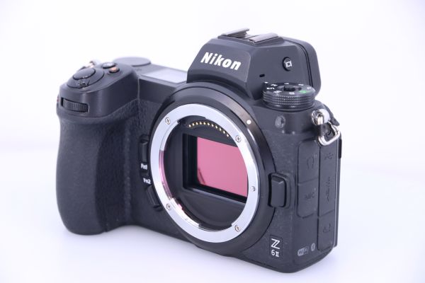 Z6 II Body / gebraucht / Zustand B+ / gut / ca. 37.500 Auslösungen / 1 Jahr Gewährleistung